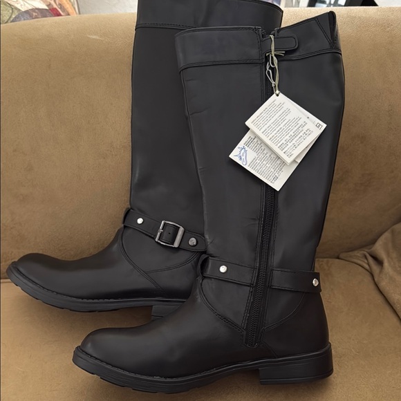 Women's Black Riding Boots - Picture 1 of 2